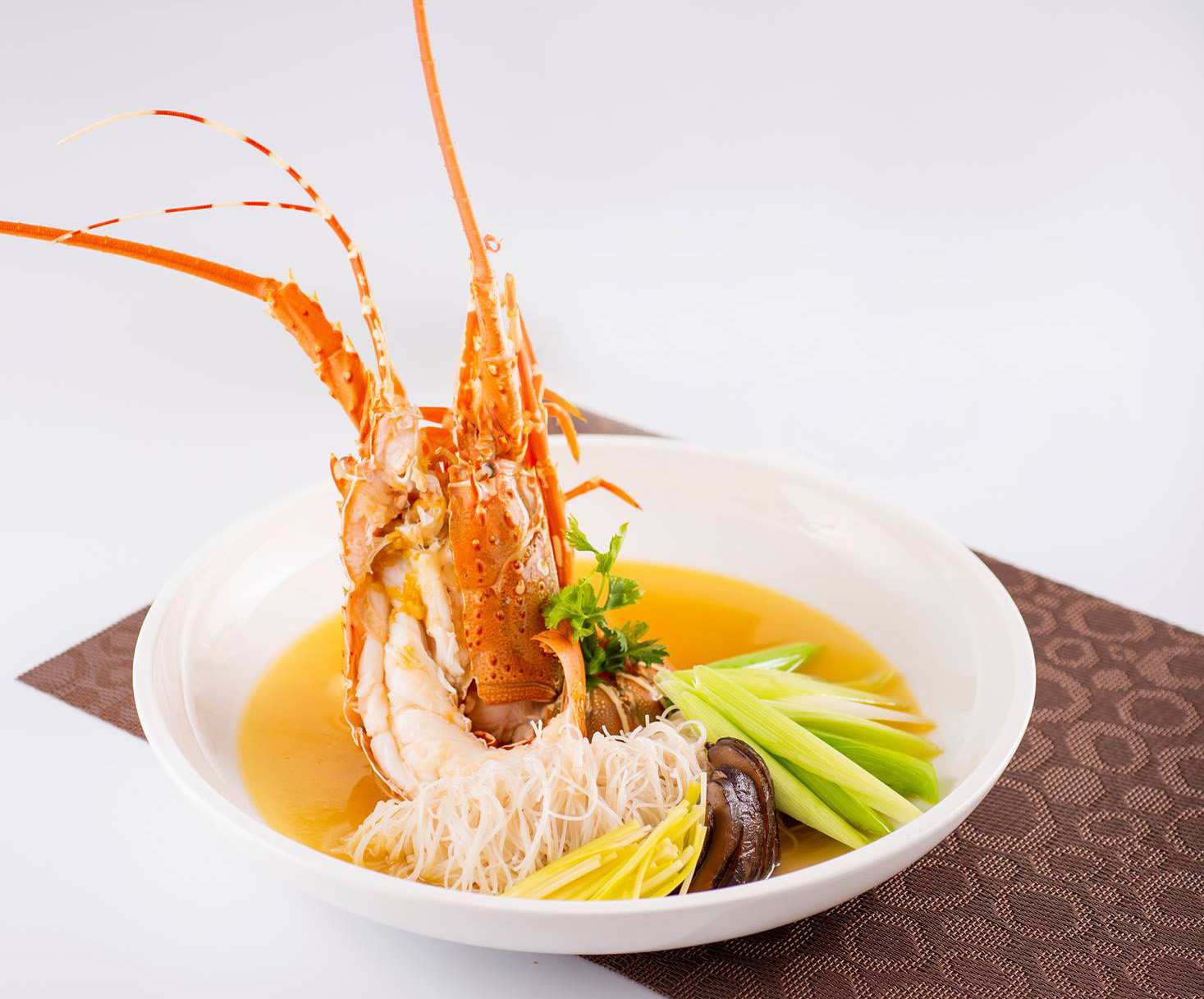 Braised Rice Vermicelli with Local Lobster and Leek in Superior Broth